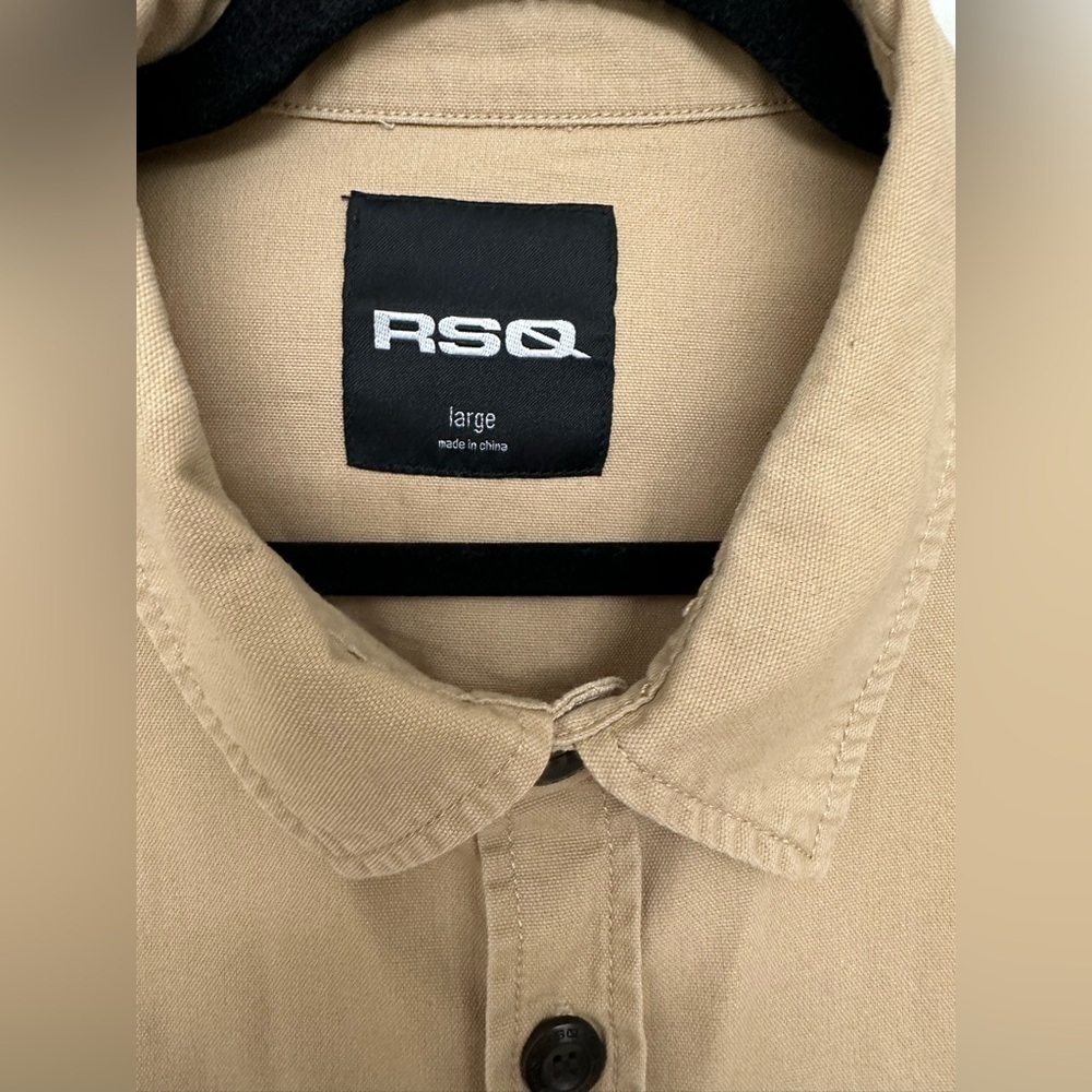 Men’s RSQ SZ L Tan Button Down Long Sleeved Shirt Gently Worn - Picture 3 of 9